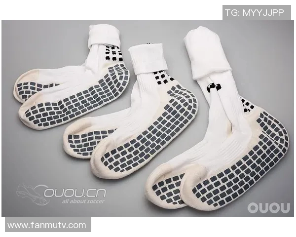 球星上脚足球袜市场价格揭秘不同品牌与款式对比分析